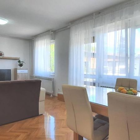Apartman Black River พลิตวิชกา เยเซรา ภายนอก รูปภาพ