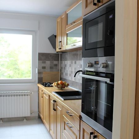 Apartman Black River พลิตวิชกา เยเซรา ภายนอก รูปภาพ
