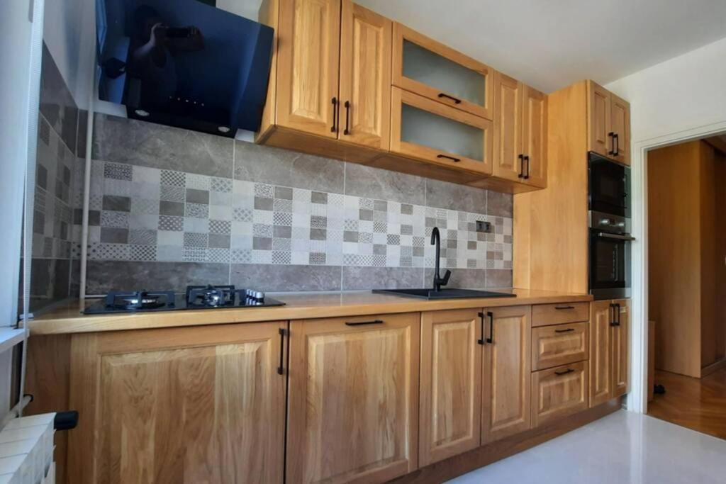 Apartman Black River พลิตวิชกา เยเซรา ภายนอก รูปภาพ