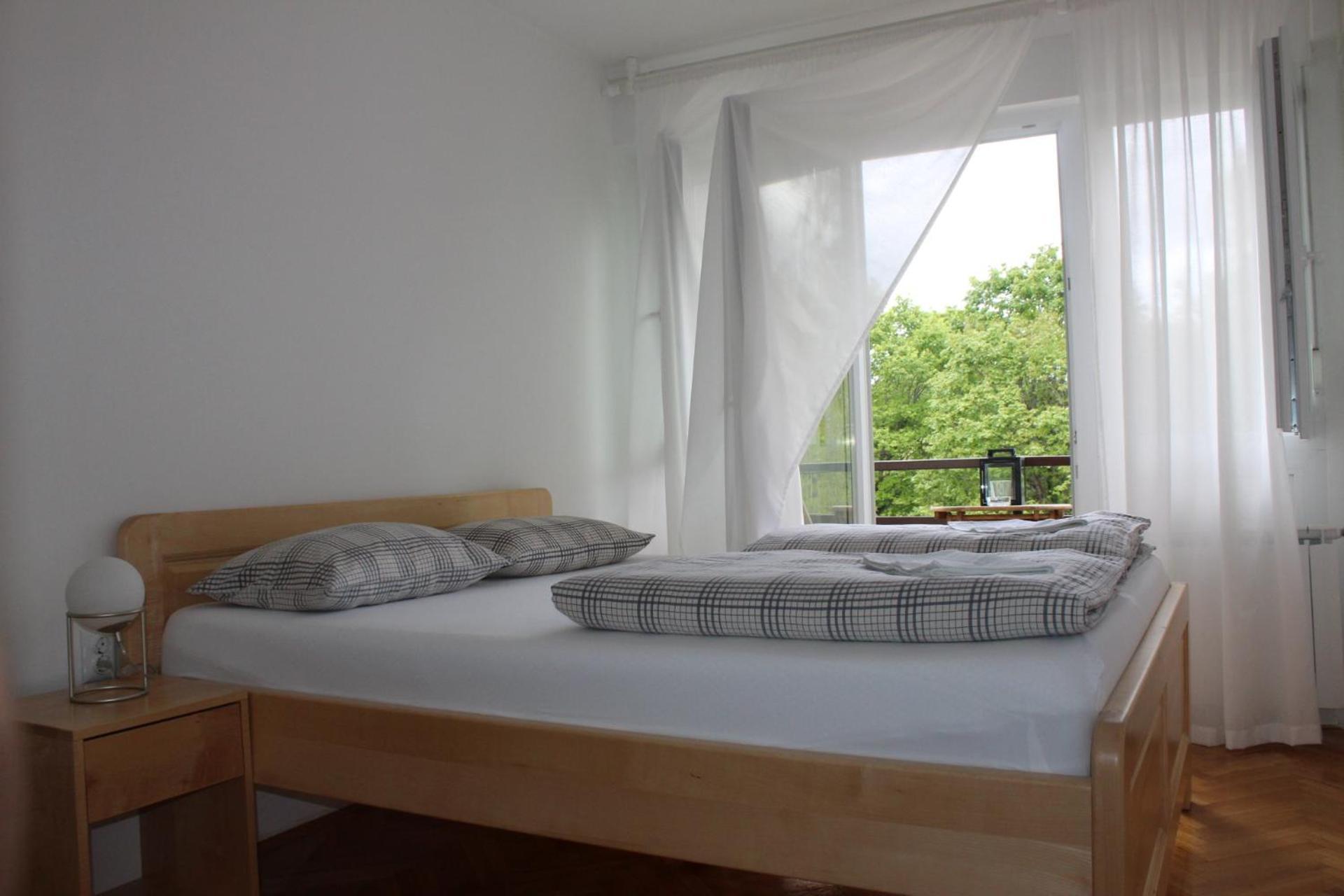 Apartman Black River พลิตวิชกา เยเซรา ภายนอก รูปภาพ